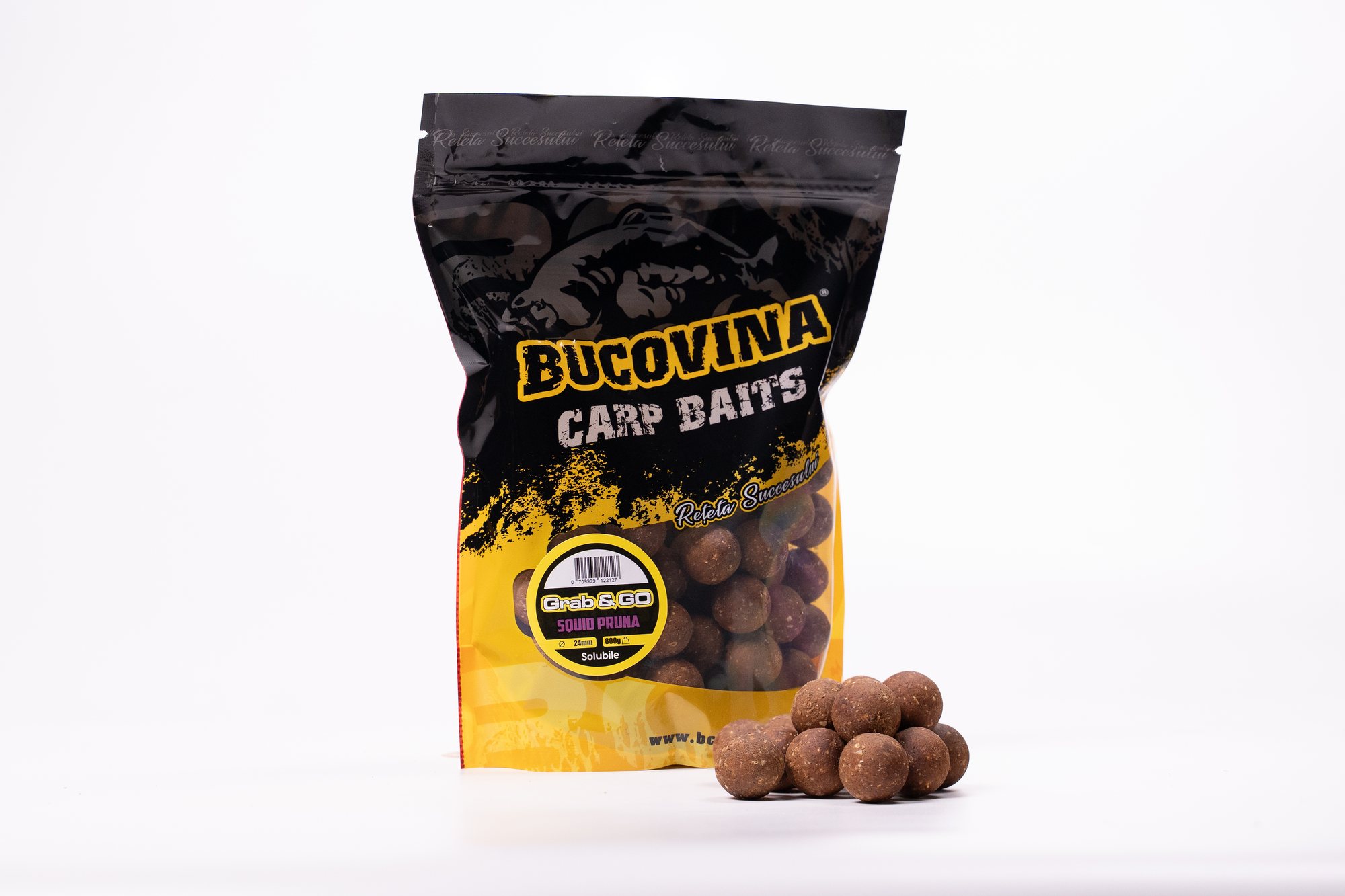 Grab & GO Squid Pruna Boilies solubil 24 mm 800 g Grab & GO – Squid pruna Solubil 24mm 800g - Image 1
